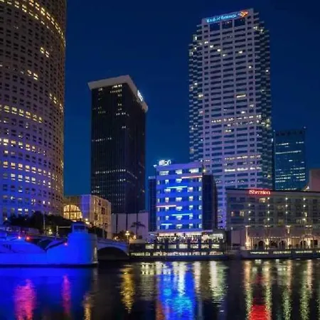Lodging Near The Sun Tampa Extérieur photo